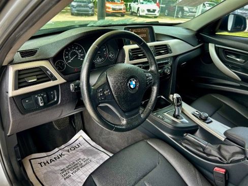Used 2017 BMW 320i Sedan image 11