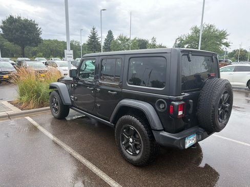 Used 2018 Jeep Wrangler Unlimited Sport S AWD/4WD image 5