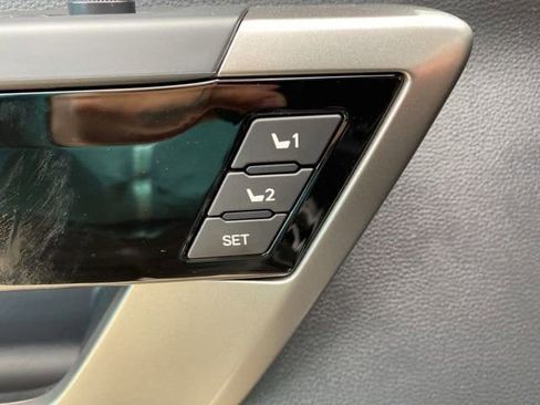New 2026 Toyota Tundra Limited AWD/4WD image 18