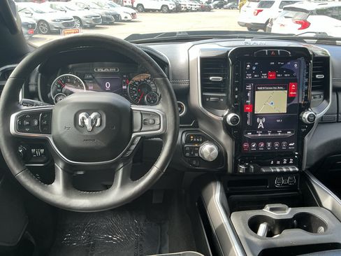 Used 2020 RAM 1500 Laramie AWD/4WD image 9