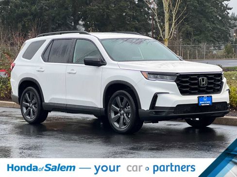 New 2025 Honda Pilot Sport image 9