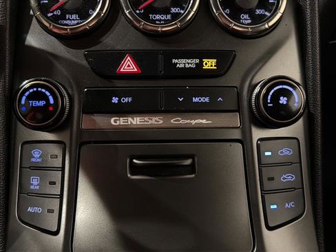 Used 2016 Hyundai Genesis 3.8 image 27