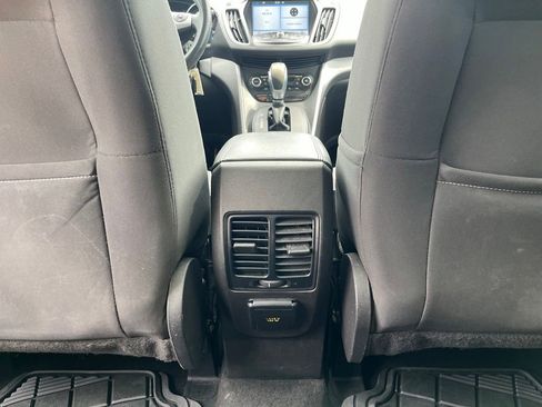 Used 2016 Ford Escape SE w/ Equipment Group 201A AWD/4WD image 28