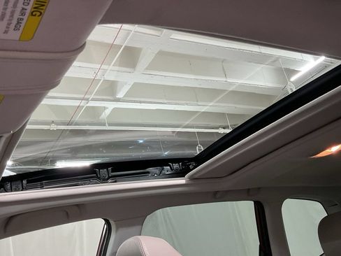 Used 2018 Subaru Forester 2.5i Limited AWD/4WD image 19