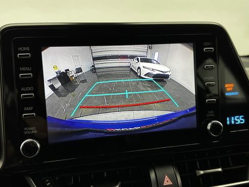 Used 2019 Toyota C-HR LE image 14