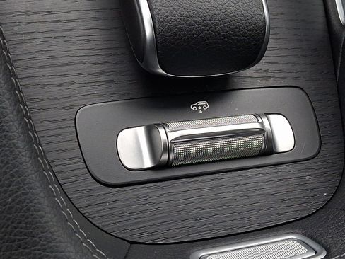 Certified 2025 Mercedes-Benz GLS 450 4MATIC image 26