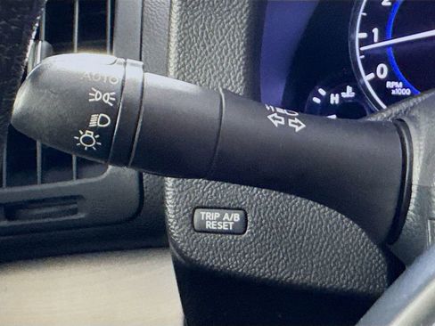 Used 2013 INFINITI G37 Journey w/ Premium Pkg RWD image 13