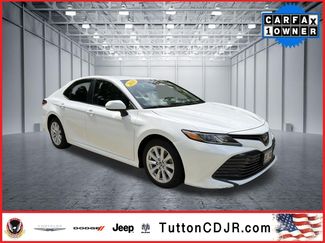 Used 2018 Toyota Camry LE FWD video 1