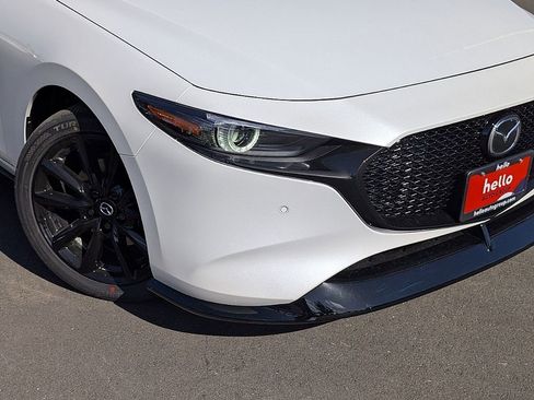 New 2026 MAZDA MAZDA3 Hatchback w/Premium Plus Pkg image 5