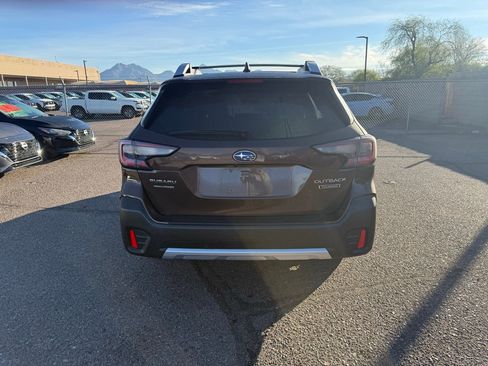 Used 2022 Subaru Outback Touring image 4