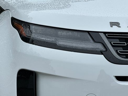 Used 2024 Land Rover Range Rover Evoque S image 10