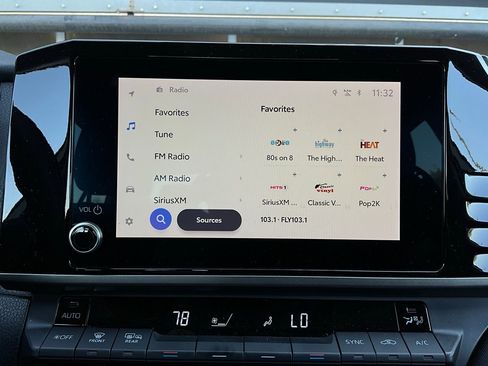 Used 2025 Toyota Camry LE image 29