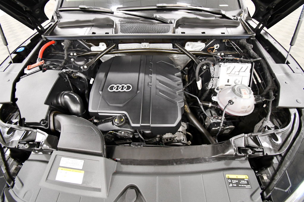 Used 2023 Audi Q5 2.0T Premium w/ Convenience Package AWD/4WD image 12