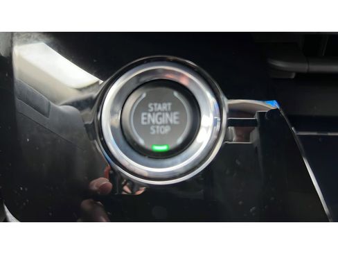 Certified 2025 Buick Envision Sport Touring image 21