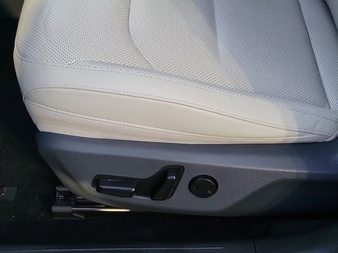 Used 2022 Kia EV6 Wind image 13