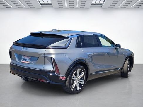 Used 2024 Cadillac Lyriq Tech w/ Driver Assist Package AWD/4WD image 4