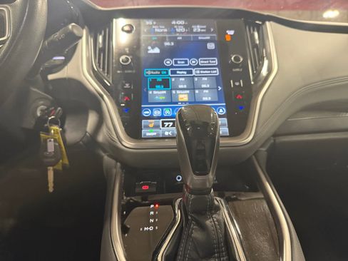 Used 2024 Subaru Outback Premium image 12