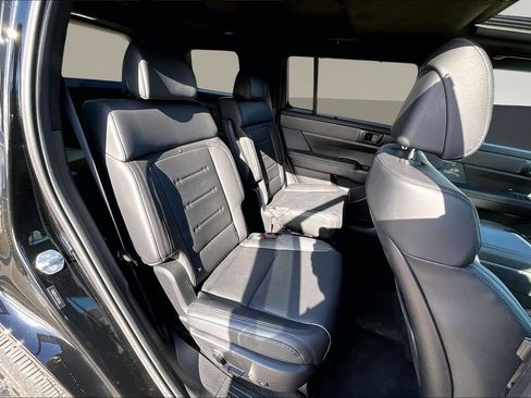 New 2025 Hyundai Santa Fe Calligraphy image 8