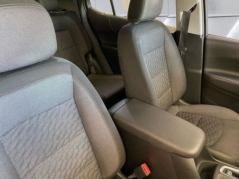 Used 2019 Chevrolet Equinox LT FWD image 14