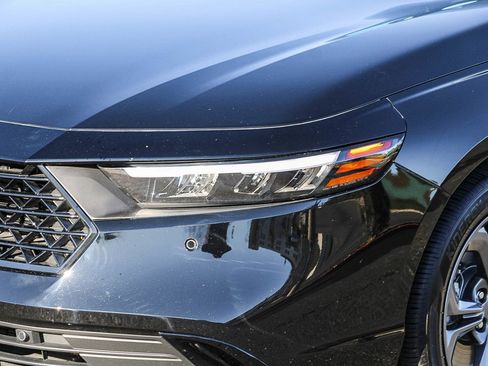 Used 2025 Honda Accord EX-L image 8