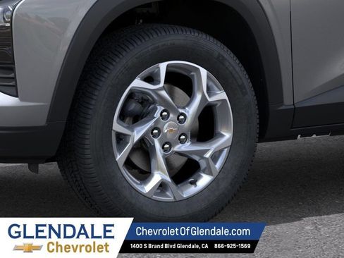 New 2026 Chevrolet Trax LS w/ LS Convenience Package FWD image 9