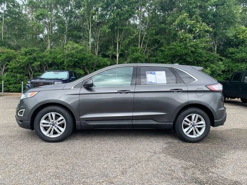 Used 2018 Ford Edge SEL FWD image 5