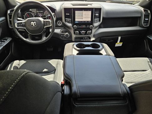 New 2026 RAM 1500 Express AWD/4WD image 8