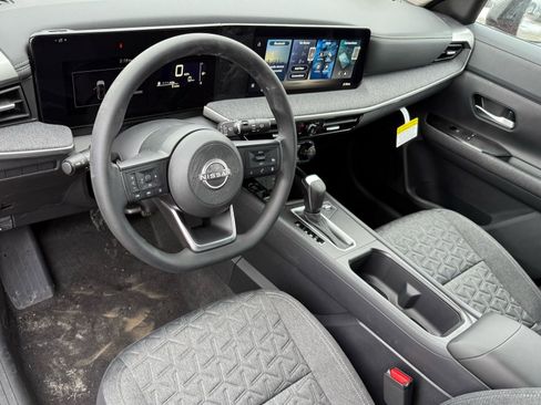 New 2026 Nissan Kicks SV AWD/4WD image 11