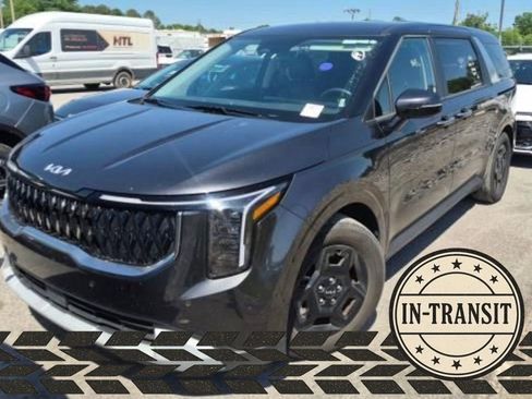 Used 2025 Kia Carnival FWD image 1