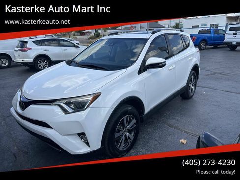 Used 2017 Toyota RAV4 XLE FWD image 1