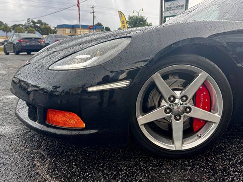Used 2006 Chevrolet Corvette Convertible w/ Preferred Equipment Group RWD image 6