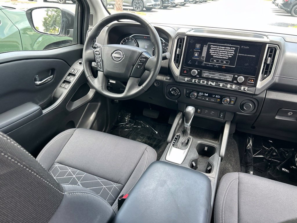 Certified 2025 Nissan Frontier SV w/ SV Convenience Package AWD/4WD image 11