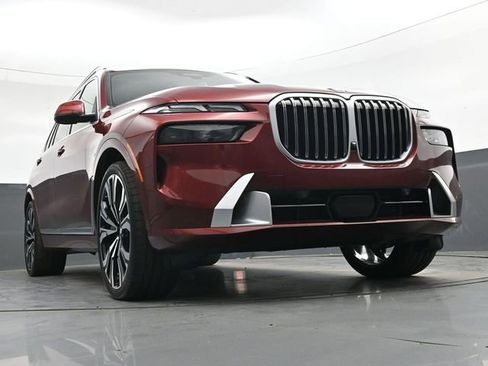 Used 2024 BMW X7 xDrive40i AWD/4WD image 38