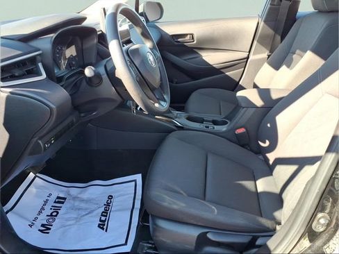 Used 2024 Toyota Corolla LE image 21