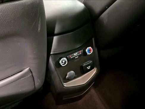 Used 2019 Lincoln MKT AWD image 36