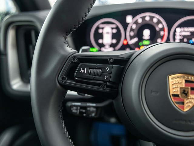 Used 2026 Porsche Cayenne E-Hybrid AWD/4WD image 28