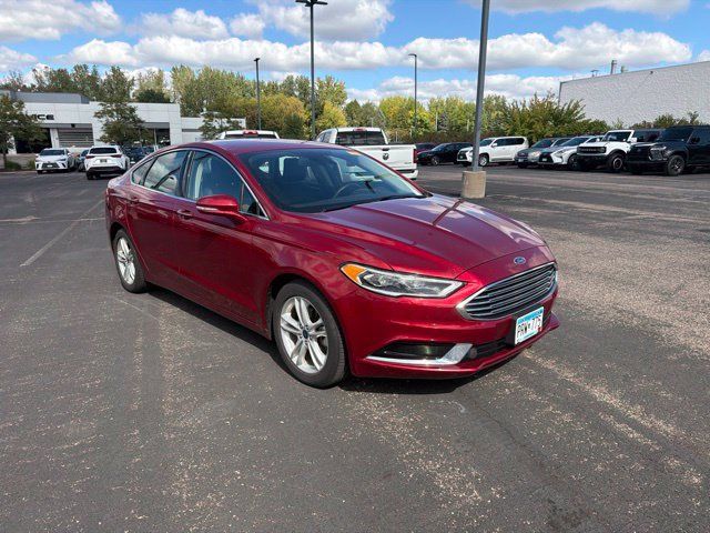 Used 2018 Ford Fusion SE w/ Fusion SE Technology Package FWD image 14