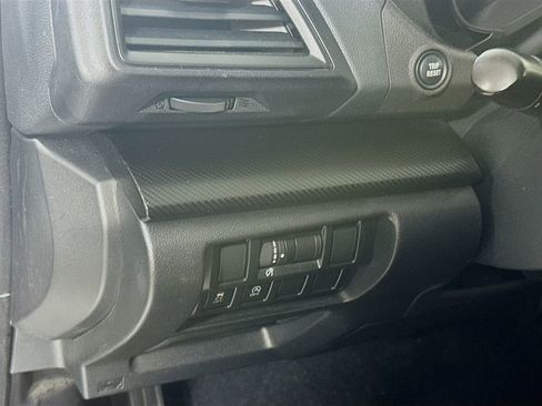 Used 2021 Subaru Crosstrek 2.0i AWD/4WD image 10