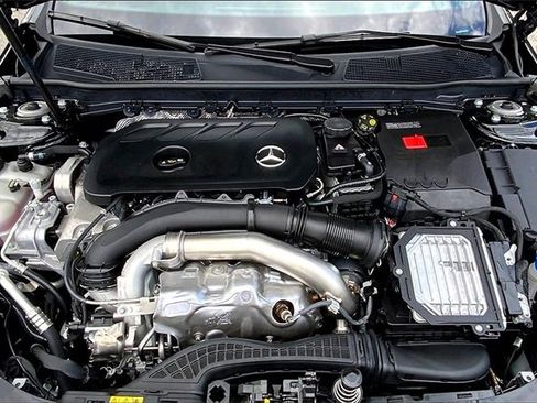 Used 2025 Mercedes-Benz CLA 250 4MATIC image 26