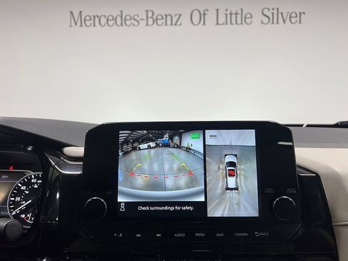 Used 2022 Nissan Pathfinder SL image 34