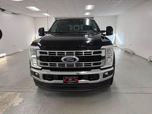 New 2026 Ford F450 XL w/ XL Chrome Package image 2