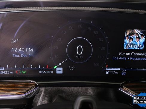 Used 2024 Cadillac Escalade Premium Luxury image 4