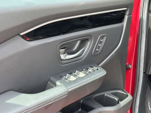 Certified 2025 Honda Pilot EX-L image 20