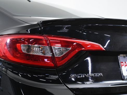 Used 2016 Hyundai Sonata Sport image 6