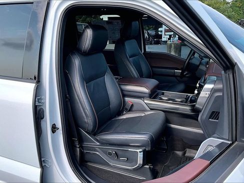 Used 2021 Ford F150 Lariat RWD image 31