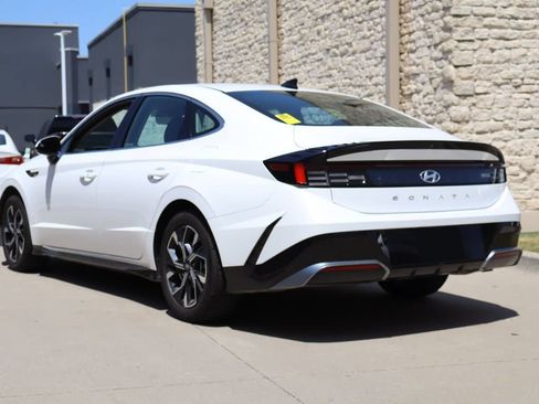 Used 2025 Hyundai Sonata SEL FWD image 3