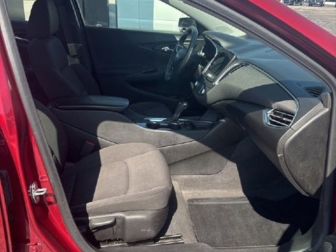 Used 2020 Chevrolet Malibu LT image 19