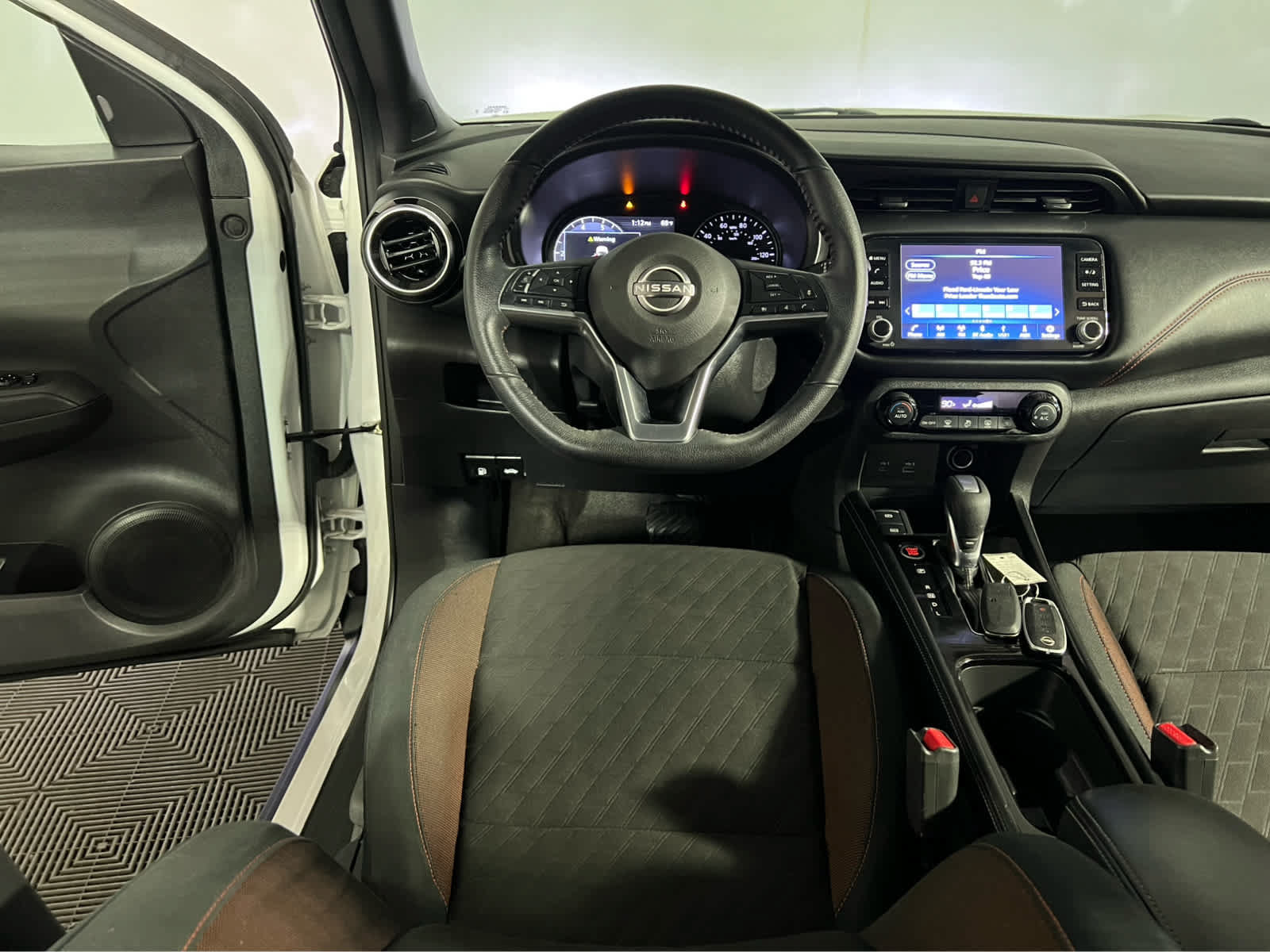 Certified 2024 Nissan Kicks SR FWD image 13