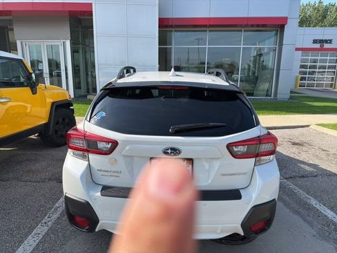 Used 2023 Subaru Crosstrek 2.5i Limited AWD/4WD image 8
