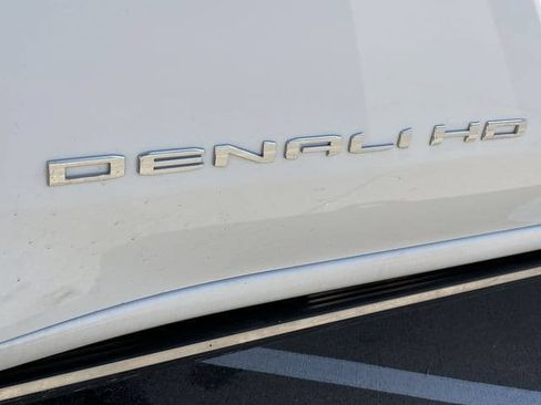 Used 2021 GMC Sierra 2500 Denali w/ Denali Ultimate Package AWD/4WD image 32